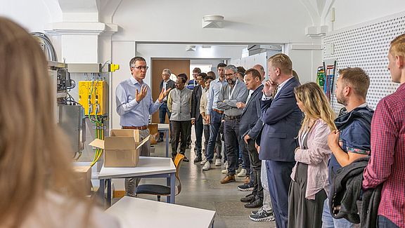 Menschengruppe im Labor