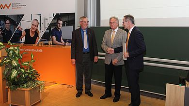 Otto Dietlmeier mit Dekan Frenzel und Burkhard Berninger