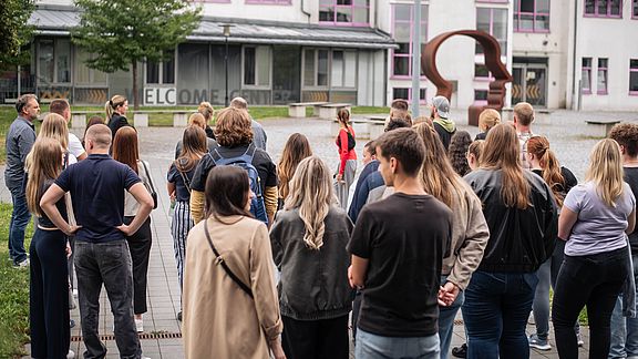 Mehr als 100 Studieninteressierten nutzten die Gelegenheit die OTH Amberg-Weiden kennenzulernen