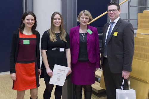 Best Project PI: Dipl.-Ing. (FH) Silke Fersch (Organisationsteam), Julia Burghart, Prof. Dr. Andrea Klug und Patentanwalt Dr. Ulrich Bergmeier (v.l.)