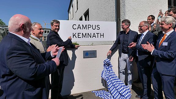Der Bayerische Ministerpräsident Dr. Markus Söder und der Bayerische Staatsminister für Wissenschaft und Kunst Markus Blume eröffneten gemeinsam das TTZ Campus Kemnath